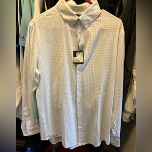 NWT Men’s Mizzen + Main dress shirt
